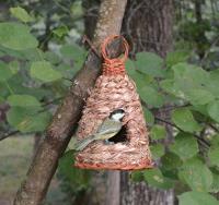 Songbird Essentials Roosting Pocket Hive Hanging Grass